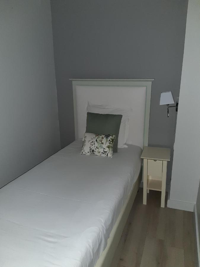 Les Embruns Hotel Trouville-sur-Mer Luaran gambar