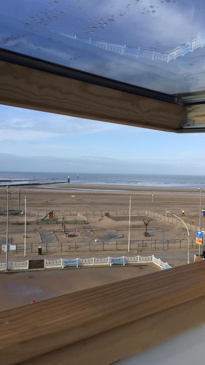 Les Embruns Hotel Trouville-sur-Mer Luaran gambar