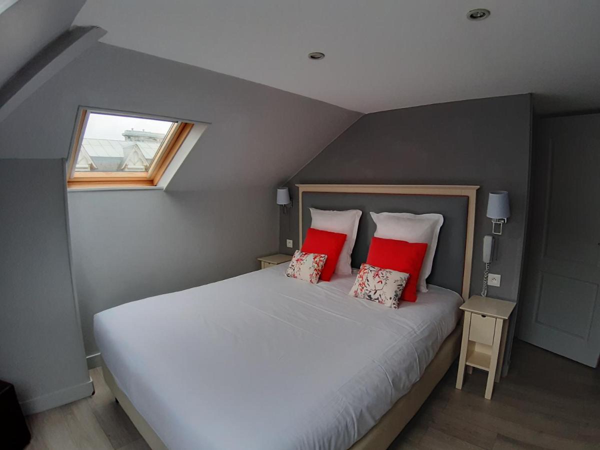 Les Embruns Hotel Trouville-sur-Mer Luaran gambar